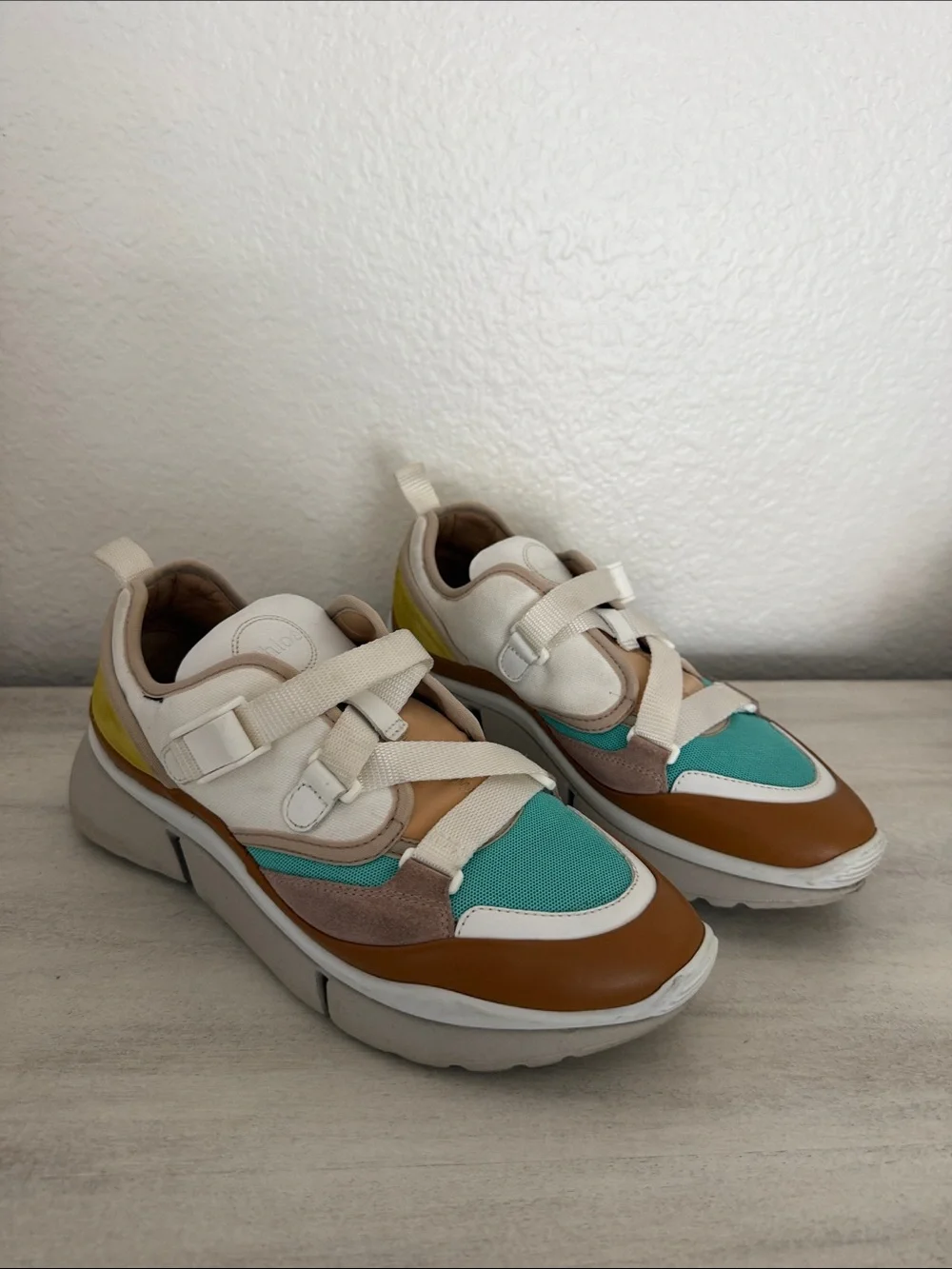 Authentic Chloe Sonnie Low Top Athletic Sneakers Size 40